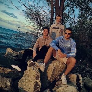 Meet your Posher, Hunter